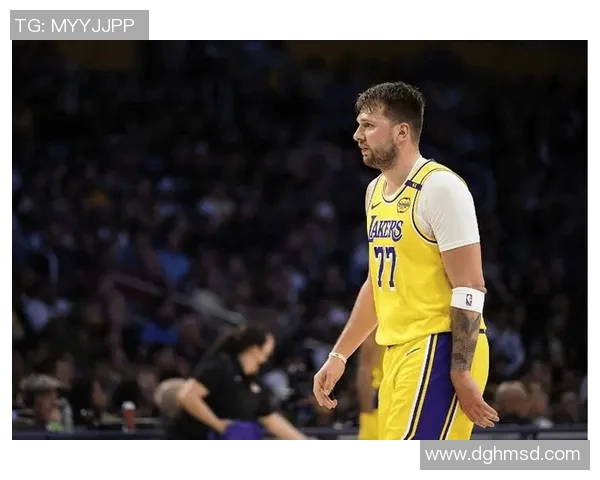 6日NBA前瞻：东契奇复出正面交锋文班 库里背靠背缺阵勇士战国王