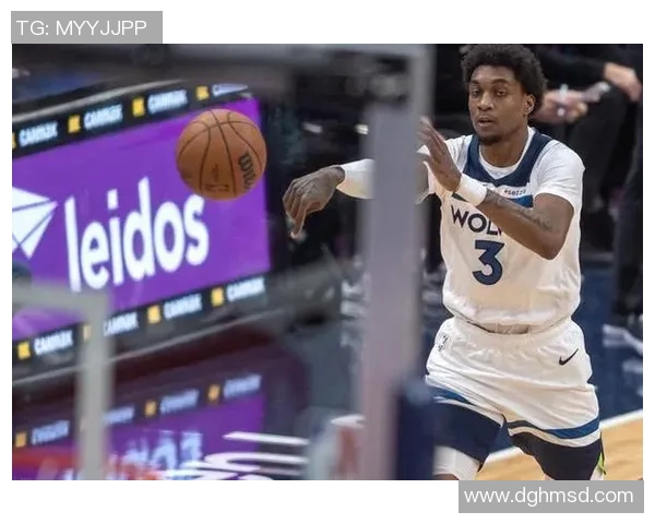 万箭齐发！勇士半场三分球31投15中，得分占比为66%