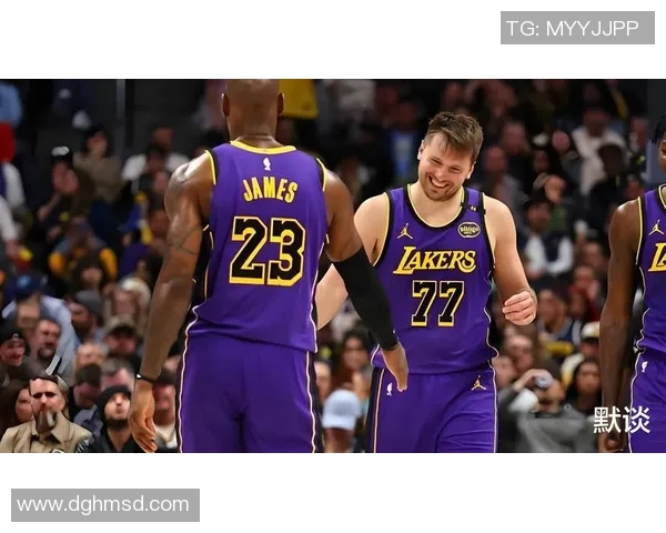 不断失误，湖人惊险拿下三连胜，东契奇最后时刻统治比赛